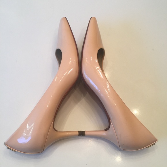 COACH Leather Pumps Peach Color - Picture 5 of 5